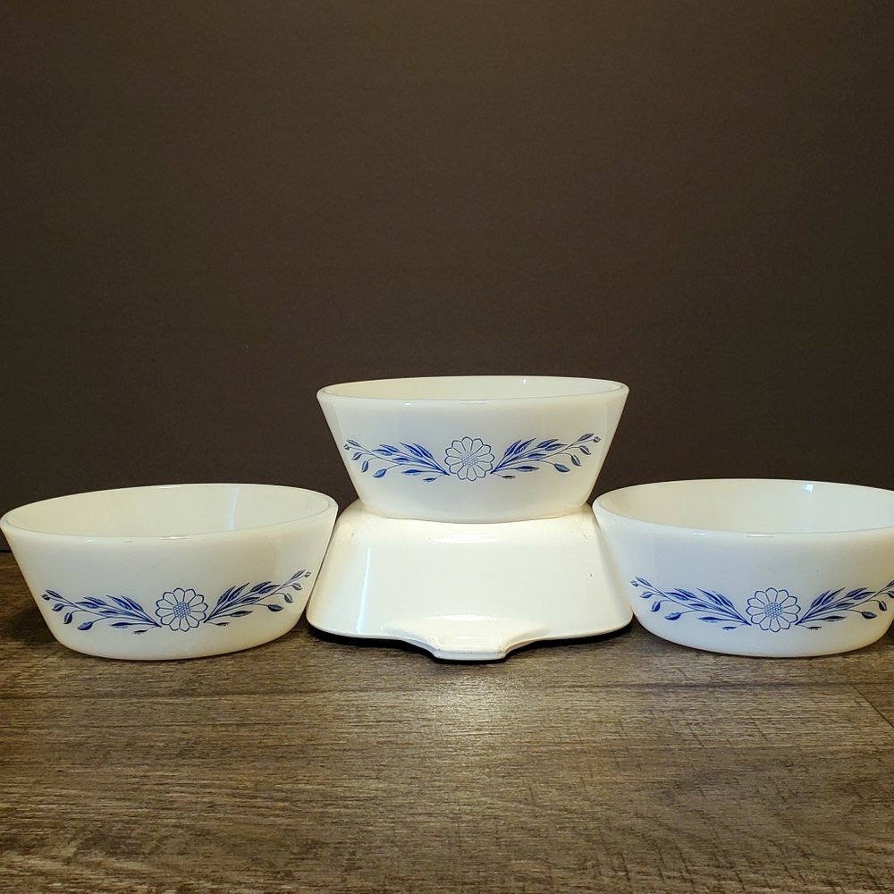 Federal Glass 3 Small Milk Glass Bowls. Blue Flowers. Vintage.